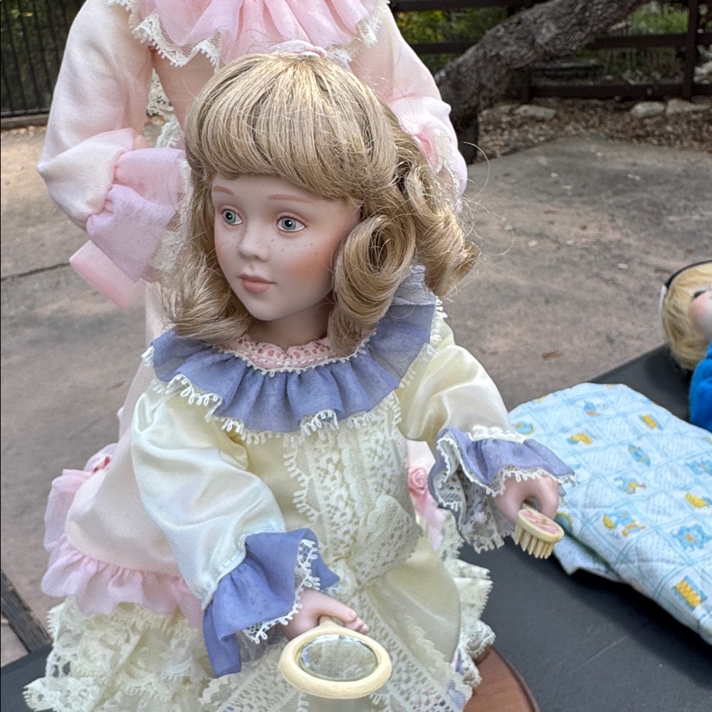 Victorian Style Porcelain Doll Set with Pink and Cream Dresses - Picture 3 of 8